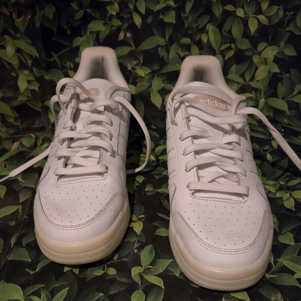 Adidad Cloudfoam White Sneakers - Picture 2 of 6